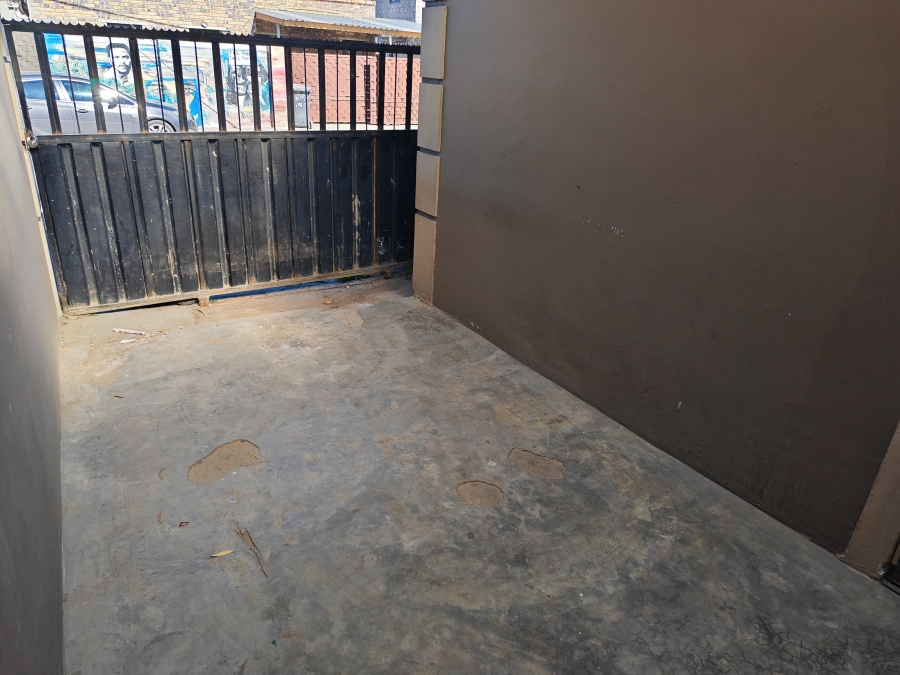 3 Bedroom Property for Sale in Nomzamo Western Cape